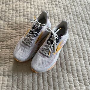 Brooks Ghost 17
